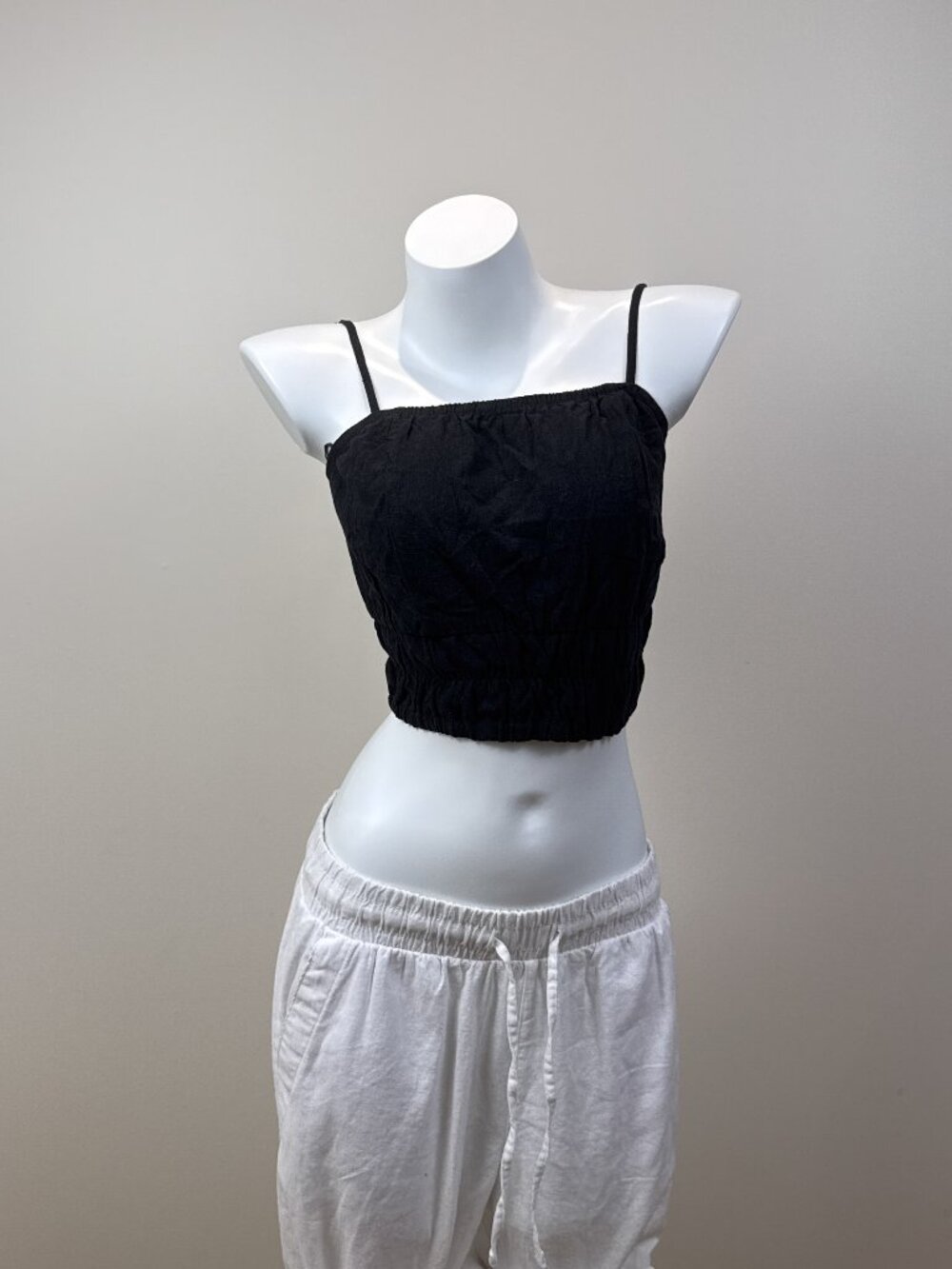 🔥3 for $25🔥Urban Social Womens XS Black Smocked Linen Blend Cropped Tank Top